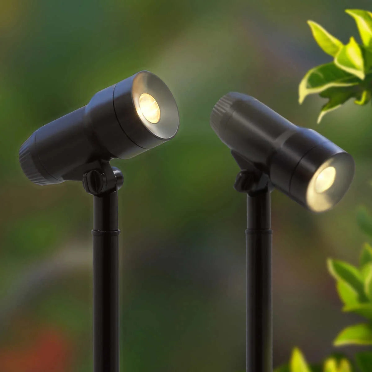 100 Lumen LED Solar Spotlight, 2-Pack N97022
