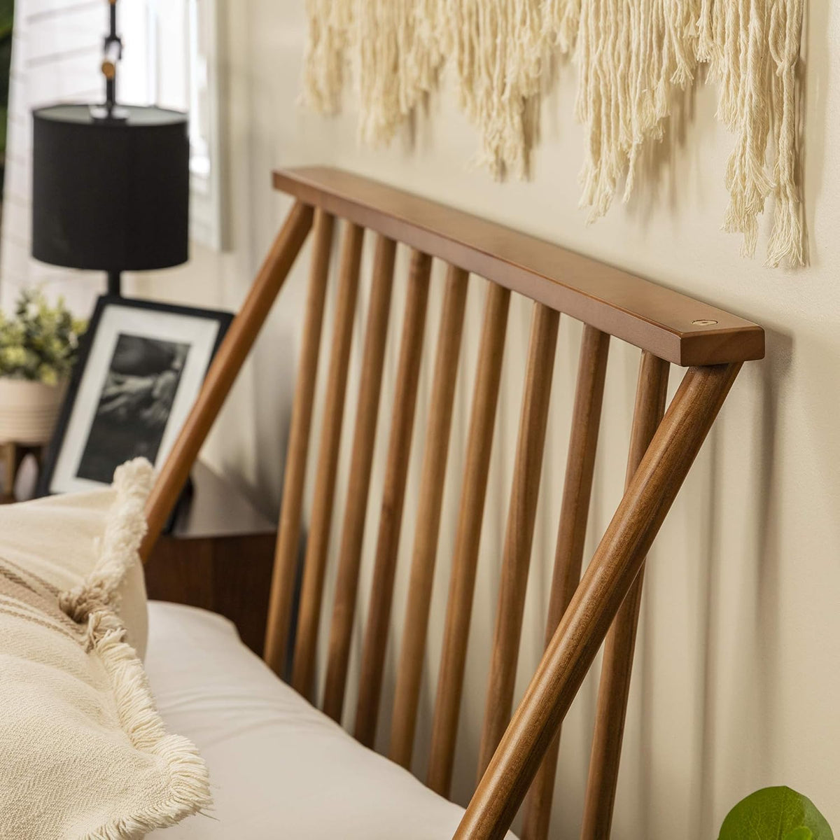 Twin Caramel Solid Wood Platform Bed Frame F379226