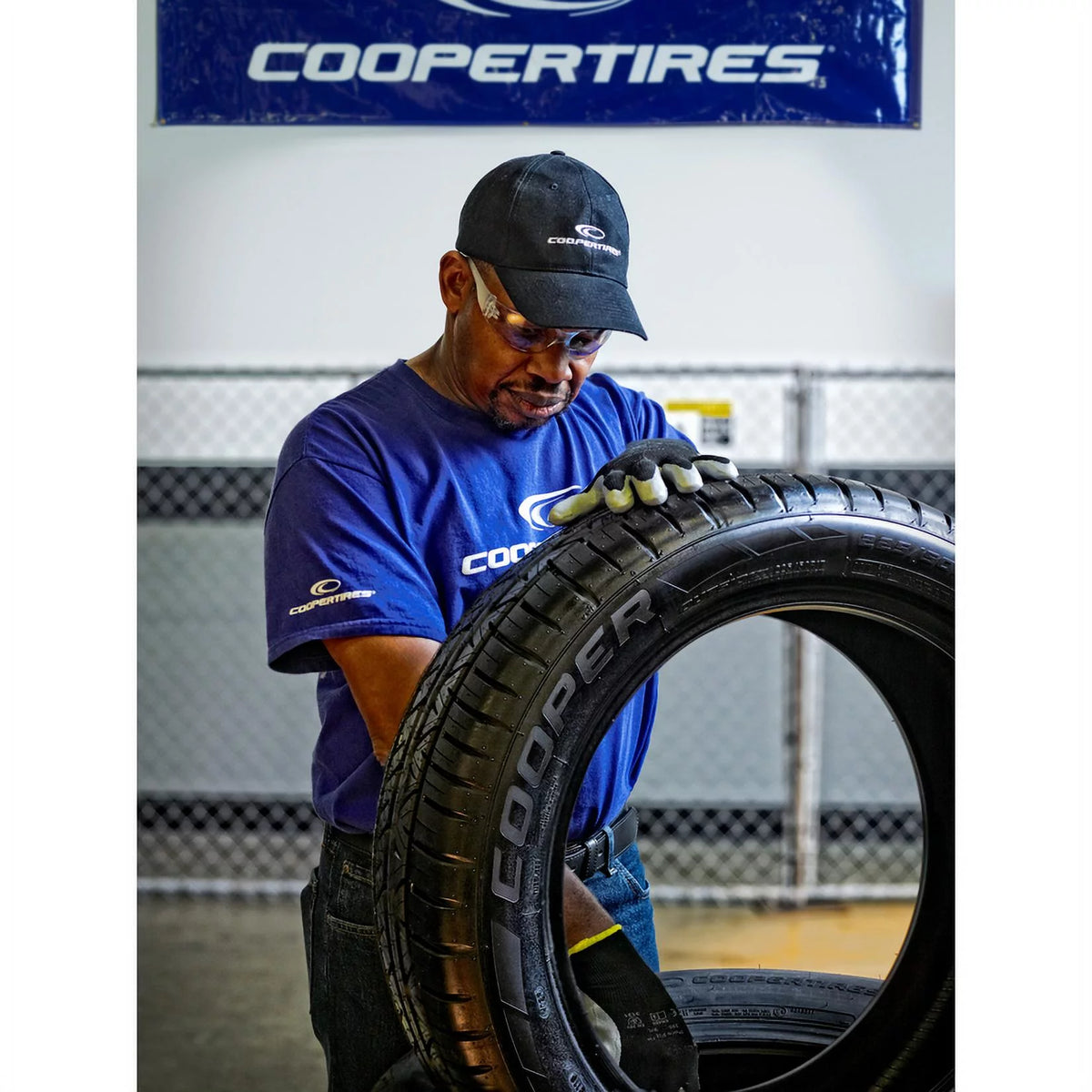 245/70R17 110T All-Season Tire Q3100