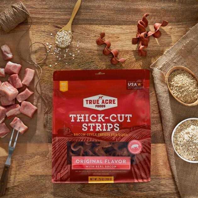 Thick Cut Strips with Real Bacon Dog Treats P7185