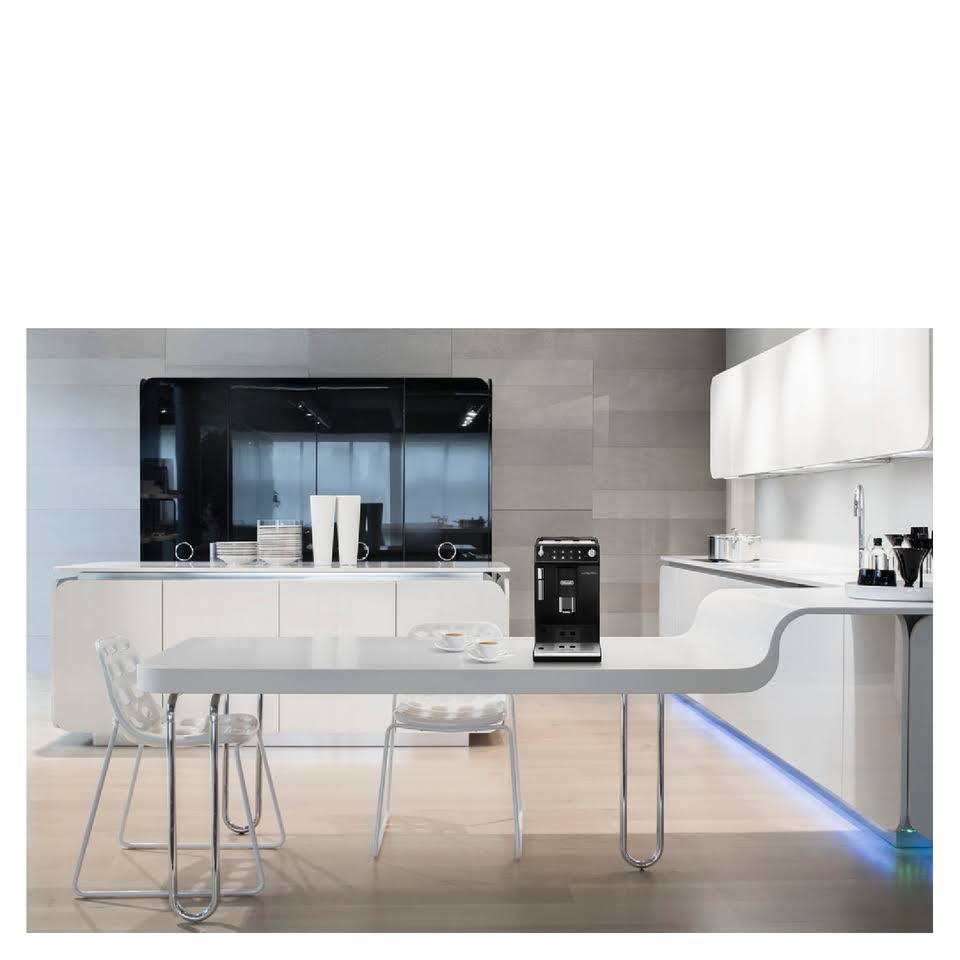 Black Automatic Espresso Machine Y271