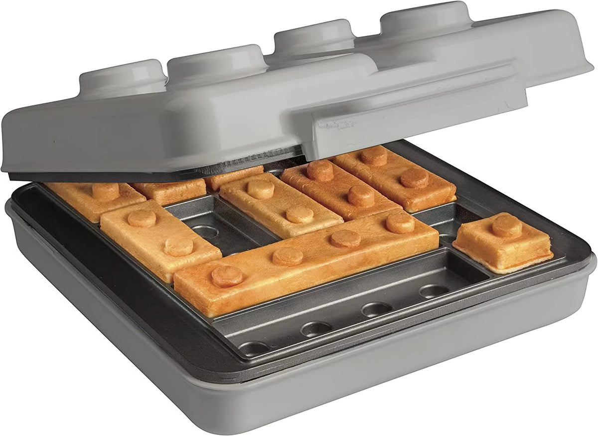 Grey Electric Waffle Maker with 2 Construction Eating Plates E8074