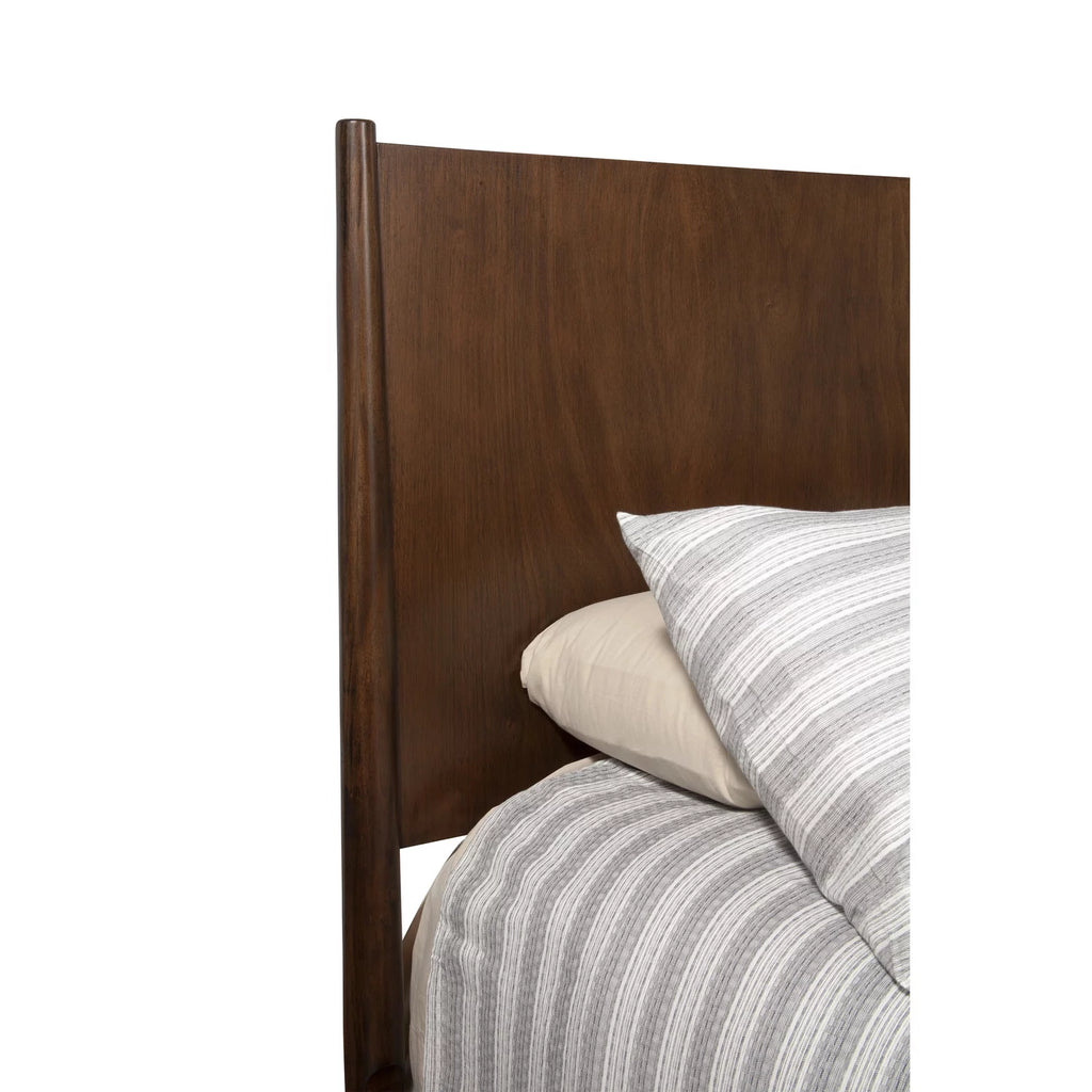 Gray Wood Queen Panel Bed K923