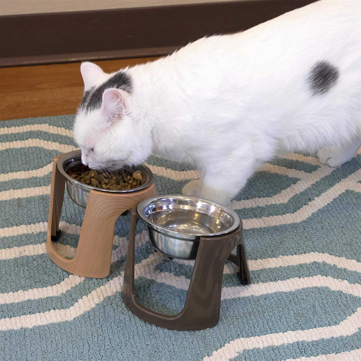 Raised Stainless Steel Food Bowls L822734
