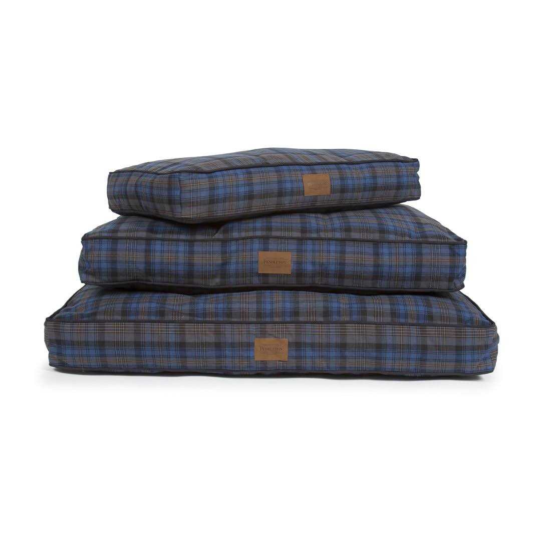 Plaid Dog Bed R7786