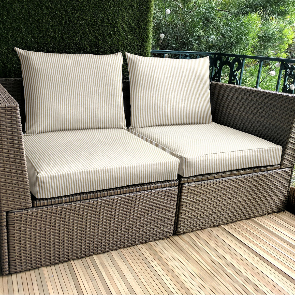 Beige Stripe Outdoor Slip Covers H637